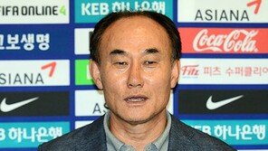 김학범호, 껄끄러운 히딩크 대신 난적 호주 만났다