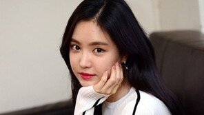 [여기자들의 수다②] “손나은, 예뻐하지 않을 수가 없다”