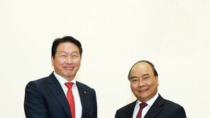 최태원 SK회장, 베트남 총리 면담…민관 협력 가속화 논의
