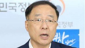 김동연 후임 홍남기 유력…‘통보 받았나’ 질문에 “드릴 말씀 없다” 신중