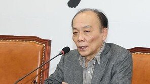 [전원책 해촉] 정두언 “김병준 잘못, 왜 그런분 모셔와 이런 분란 일으키나”