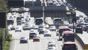 전국 고속도로 곳곳 정체…“서울 방향 오후 6~7시 절정”