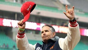 아듀 인천! 힐만 SK 감독의 뜻깊은 ‘89번째 승리’