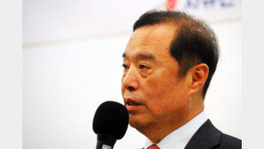 “시험 말라”던 김병준, 전원책 해촉으로 리더십 위기