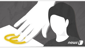 “금목걸이 좋아”…1100만원 상당 귀금속 훔친 50대 女
