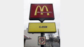 美 호황에도 고전하는 패스트푸드 업계…소득불균형 때문?