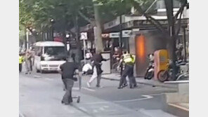 흉기 난동범 쇼핑카트로 제지한 40대 노숙인에 거액 기부금 쏟아져