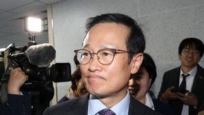 홍영표, 한국지엠 노조에 쓴소리 “사장 감금, 미국이면 테러감”