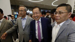 홍준표 “이명박·박근혜 아낀다면 단합해 좌파와 싸울 때”