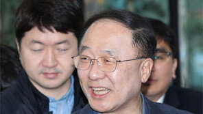 홍남기 “고용 상황 엄중”… 카풀 등 공유경제 키운다