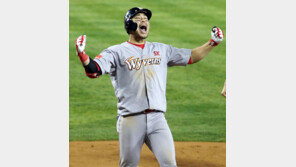 PO 끝내기포 이어 KS 우승 이끈 한방… 해결사 한동민 MVP 겹경사