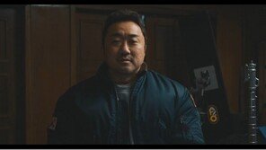 마동석, 한중영화제 남우주연상…“발전하는 배우 되겠다”