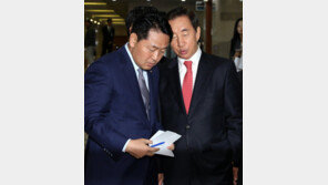 與 “김성태-김관영, 야당 원내대표인지 대통령인지 현실 직시해야”