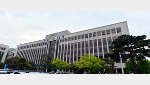 ‘긴급조치 위반 무죄’ 이철우 목사 국가 상대 민사소송 패소