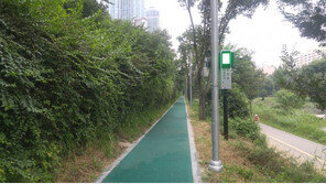 강남구, 모든 초등학교에 미세먼지 신호등 설치…서울 최초