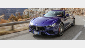 이탈리아 감성 입은 질주 본능… 제로백 4.7초