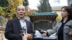 문자로 잘린 전원책, 오늘 기자간담회…김병준 폭로 ‘관심’