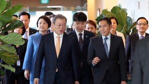 [전문] 文대통령 “신남방정책, 아세안과 번영하겠다는 한국의 의지”
