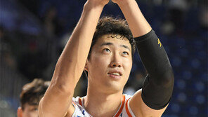 정효근, 프로 첫 위닝 버저비터… 숨막히는 접전 끝냈다