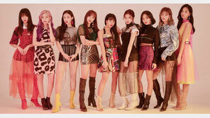 트와이스, 내년 일본 세 도시 4회 돔투어…광속 스타덤