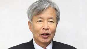 ‘文 경제 멘토’ 이정우 “최저임금 충돌, 장하성 아닌 김동연이 옳았다”