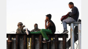 “불법 입국 꿈도 꾸지 마”