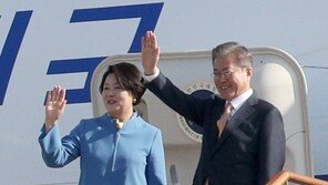 文대통령, 싱가포르 일정 마무리…APEC 열리는 파푸아뉴기니行