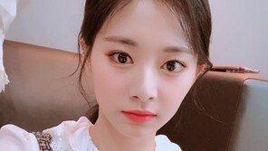 트와이스 쯔위 “JYP 입사 6년 기념일”…독보적 비주얼 여전