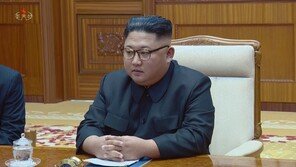 北 김정은, 첨단전술무기시험 지도 “전투력 강화 획기적 전환”