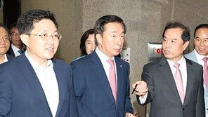 與 “김용태 총알받이 내세우지 말고…김성태가 가짜뉴스 유포 사과하라”