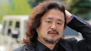 방송인 김어준 따라다니며 직장난입·폭행…30대 징역 8개월