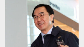 조명균, 폼페이오 면담…美국무 “남북협력 북미대화 유지 논의”