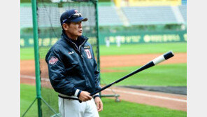 이강철 KT 신임감독 “목표는 ‘가을 야구’…선수들 최적 포지션 찾아줄 것”