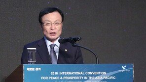 이해찬 대표, ‘이재명 출당’ 질문에 묵묵부답