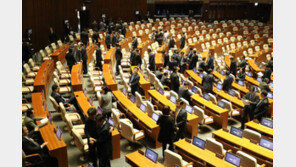 “한국당은 도로 박근혜당” 띄우는 민주평화당이의 속내는…