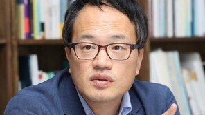 박병대 전 대법관 검찰 출석…박주민 “사법농단 의혹 연루 판사들 더 많아”