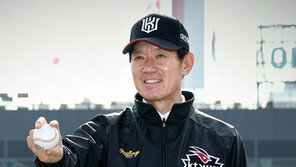 감독 이강철 “KT, 가을야구 가야 시스템 정착”