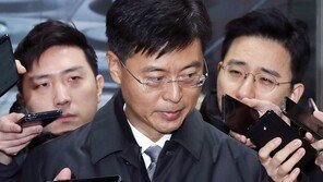 檢, ‘우병우 절친’ 최윤수 전 국정원 차장에 징역2년6개월 구형