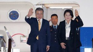 文대통령, 순방 중 읽은 책 소개…“가족과의 공감도 다시 생각”