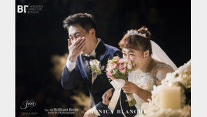 홍윤화♥김민기, 결혼 본식 사진 공개…유쾌+달콤