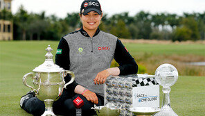 ‘새가슴’에서 그 누구도 못 이룬 ‘LPGA 전관왕’으로, 개인타이틀 5개 휩쓴 쭈타누깐