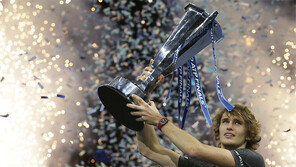 21세 츠베레프, 최연소 테니스 왕중왕