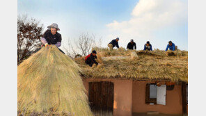 초가집 이엉엮기