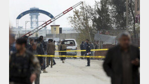 아프간 카불서 호텔 겨냥 자폭테러 최소 50명 숨져…70명 부상