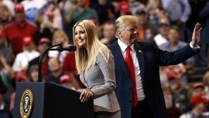 美상원 국토안보위 위원장, ‘이방카 이메일’ 백악관 브리핑 요청