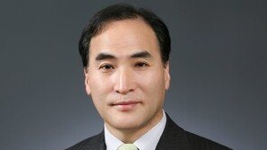 김종양, 인터폴 총재 당선…‘푸틴 측근’ 눌러