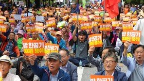 농민들 “껌 한통 800원인데 밥 한공기 쌀값 245원, 말이 되냐”