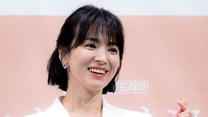 송혜교 “박보검과 연기…남편 송중기, 지켜보겠다네요”