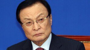 이해찬 “이재명, 정무적 판단 단계 아냐…조사·재판 봐야”