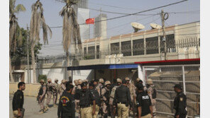 파키스탄, 북서부 야외시장 폭발물 공격으로 35명 사망